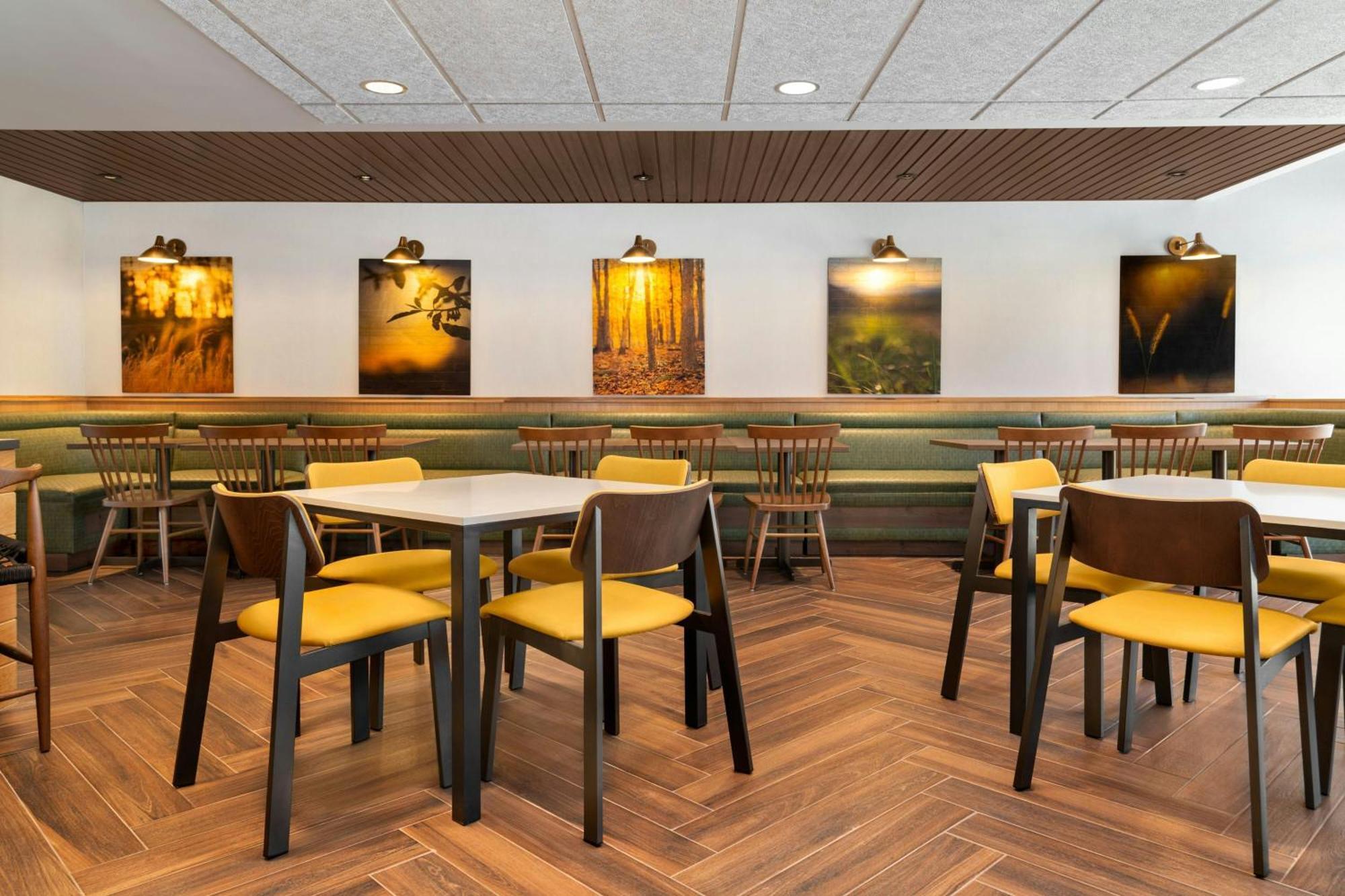 Fairfield By Marriott Inn & Suites Kansas City At The Legends ภายนอก รูปภาพ
