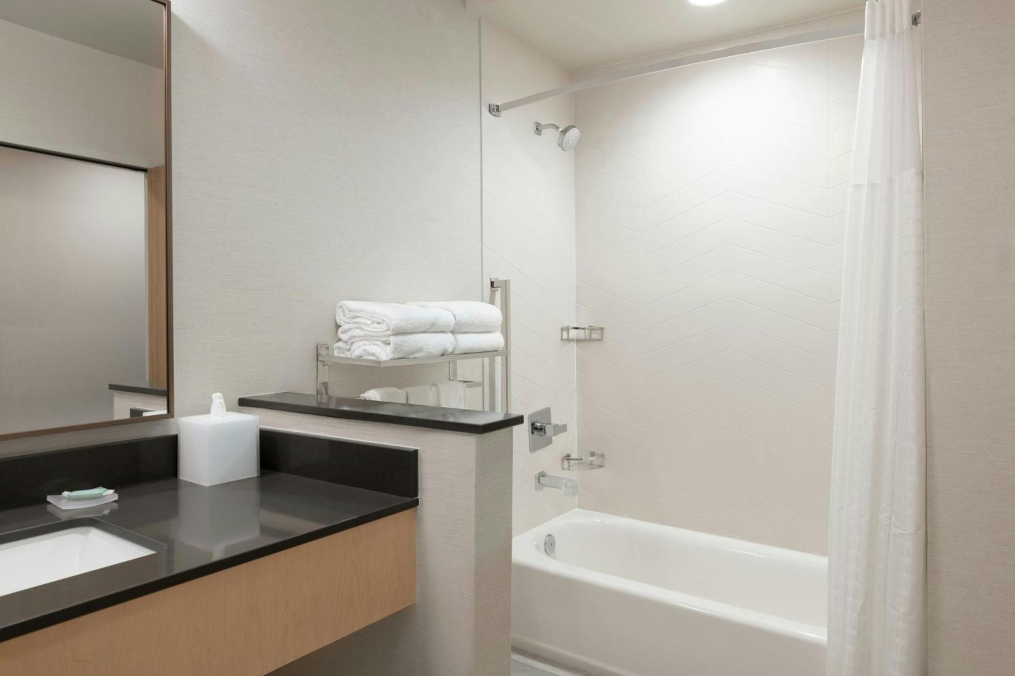 Fairfield By Marriott Inn & Suites Kansas City At The Legends ภายนอก รูปภาพ