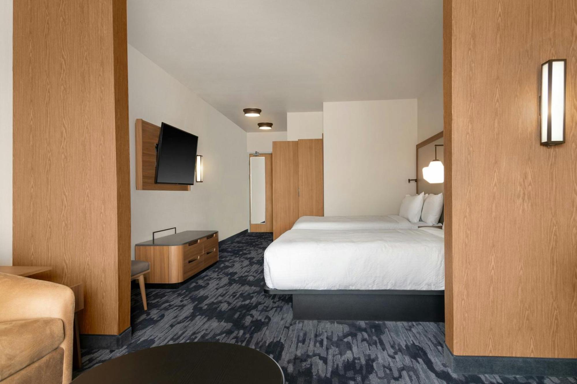 Fairfield By Marriott Inn & Suites Kansas City At The Legends ภายนอก รูปภาพ