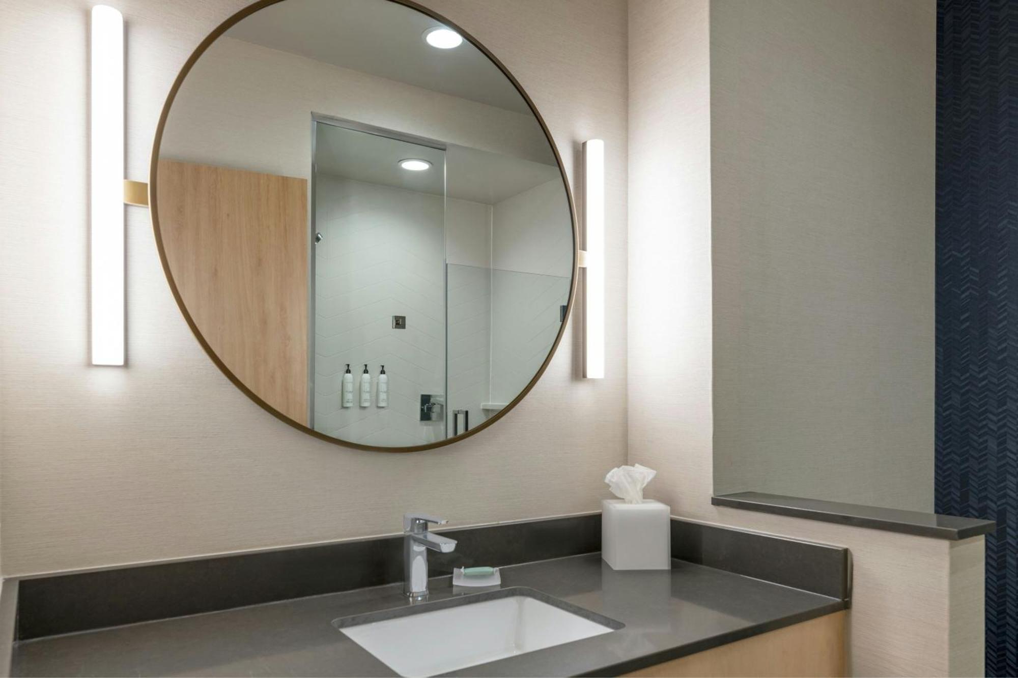 Fairfield By Marriott Inn & Suites Kansas City At The Legends ภายนอก รูปภาพ